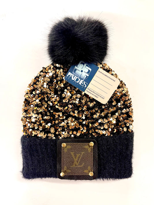 Sequin blVlack/Gold Beanie with LV patch in Black/Gold - Patches Of Upcycling