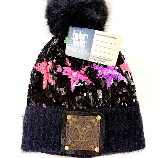 Beanie Sequin black and Colorful Stars Beanie with LV patch in Black/Gold - Patches Of Upcycling