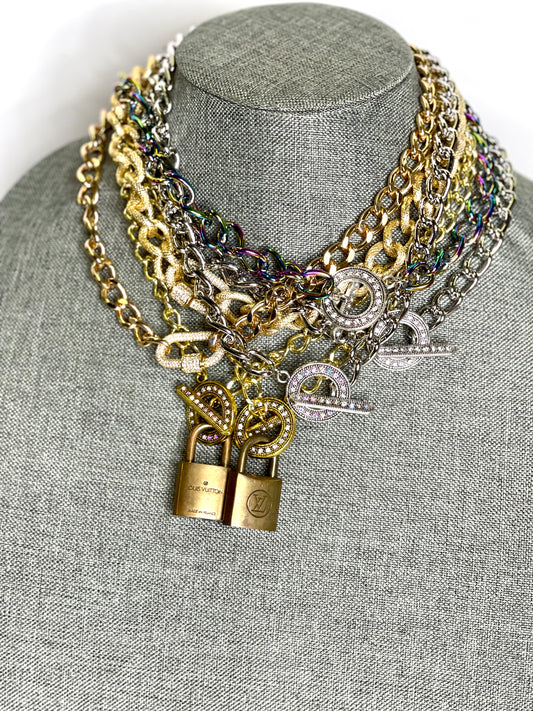 Lock & Chain necklace in gold toggle Clear Rhinestone - Patches Of Upcycling