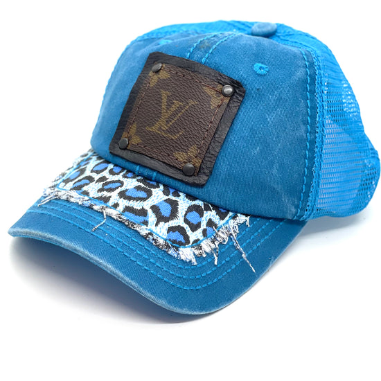 M6 - Blueberry leopard hat Black/black - Patches Of Upcycling