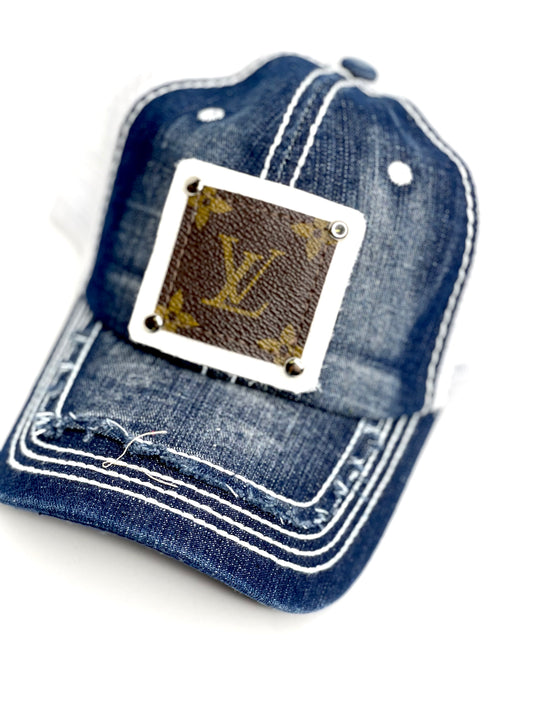 RR2 - Faded Aleiko with distressed top brim Jean with white back White/Silver - Patches Of Upcycling