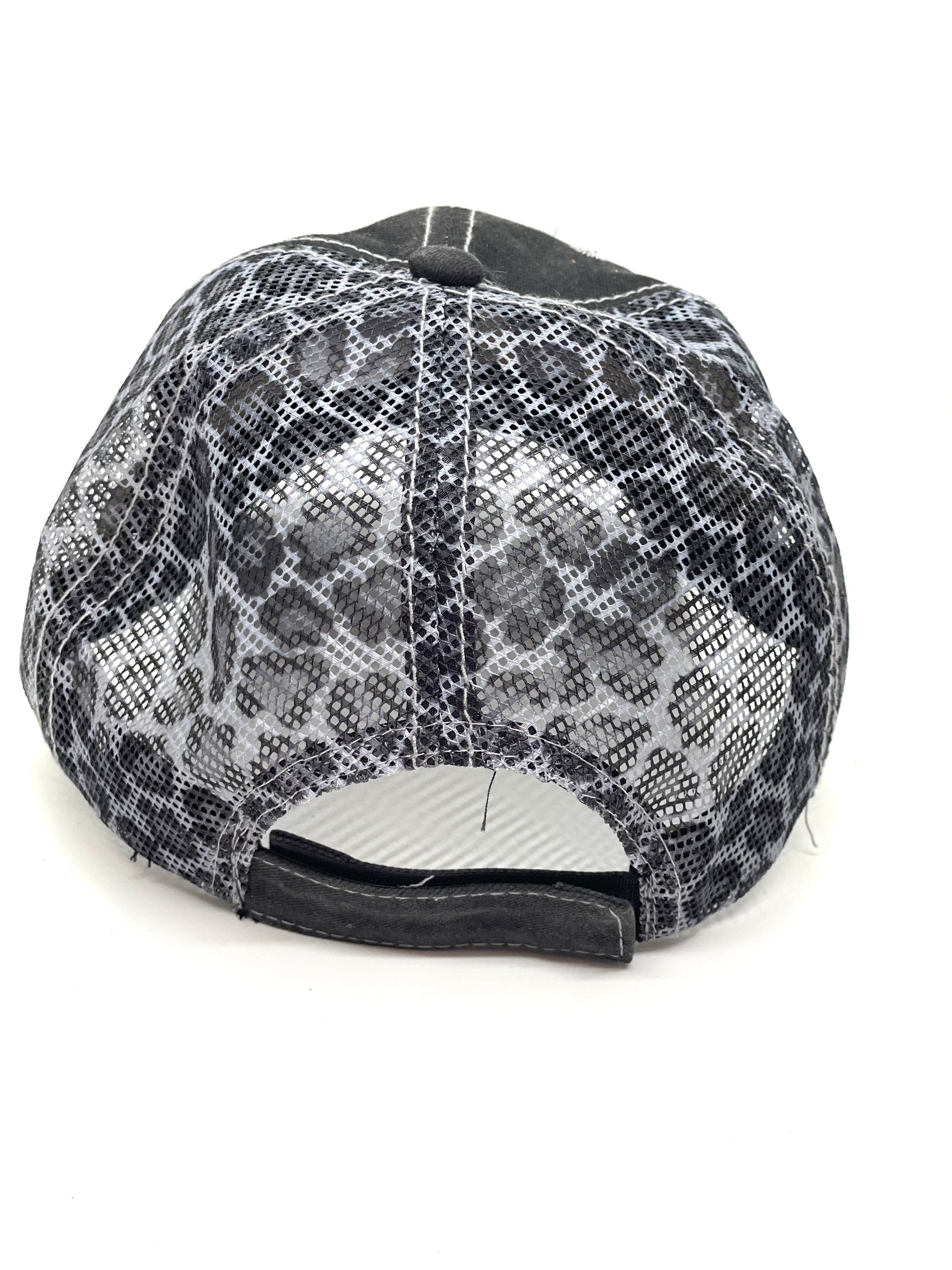 K4 Faded black hat with grey leopard meshing Black/black - Patches Of Upcycling