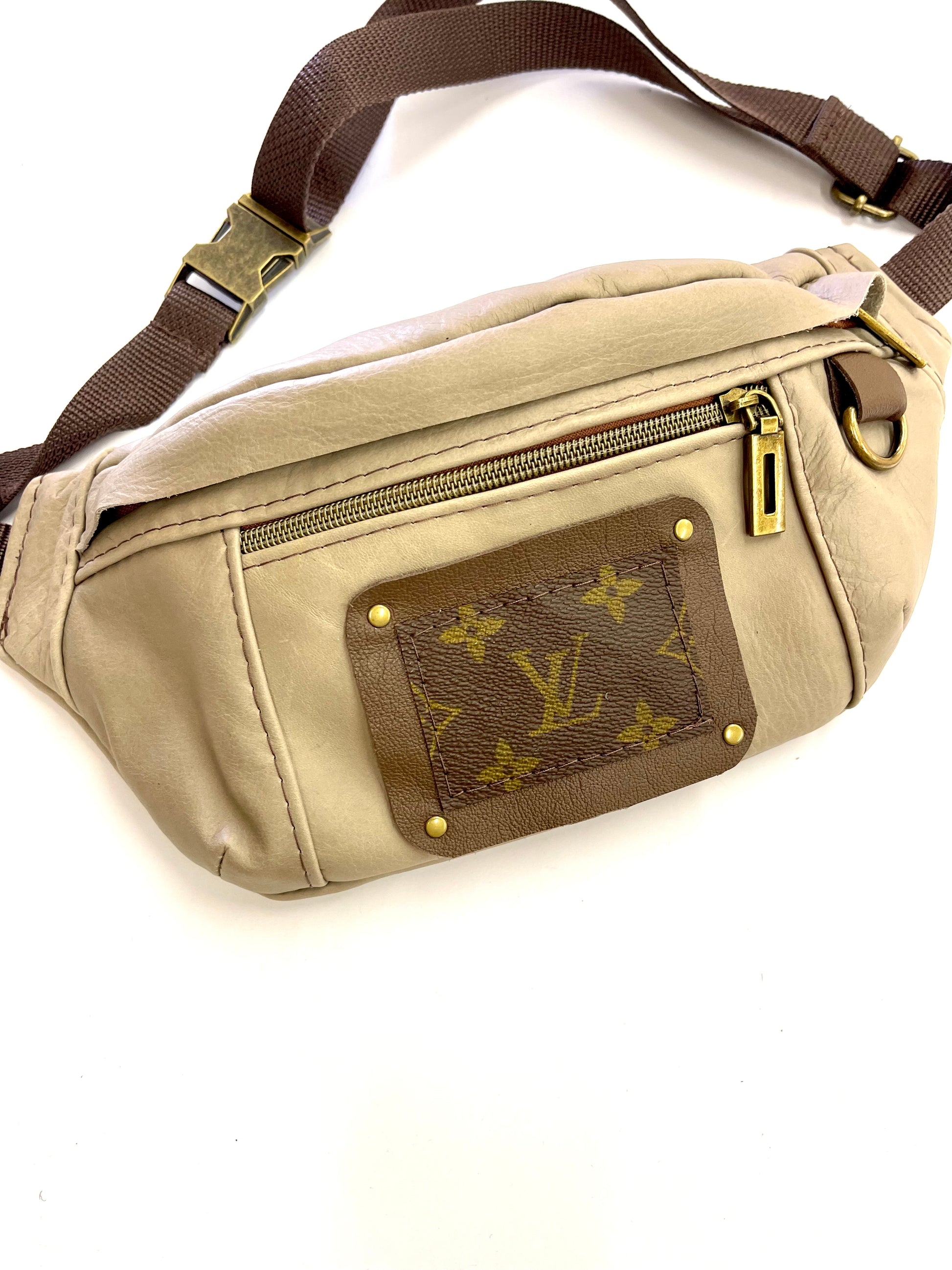 Adjustable Bum Bag PATCH of Lv- Smooth Leathers - Patches Of Upcycling Cream Patches Of Upcycling