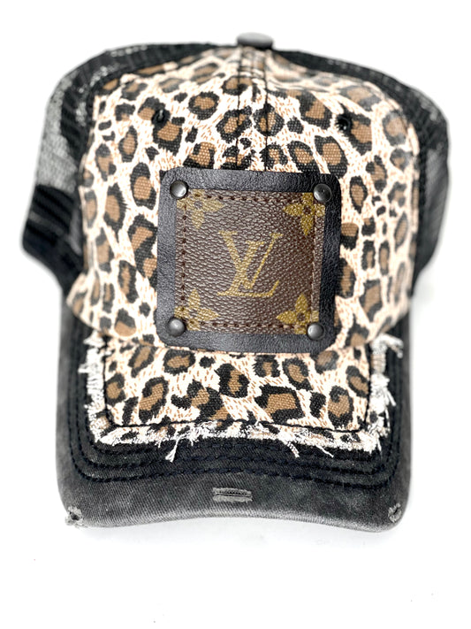 D2 - Brown Leopard with Black trim brim Black/Black - Patches Of Upcycling