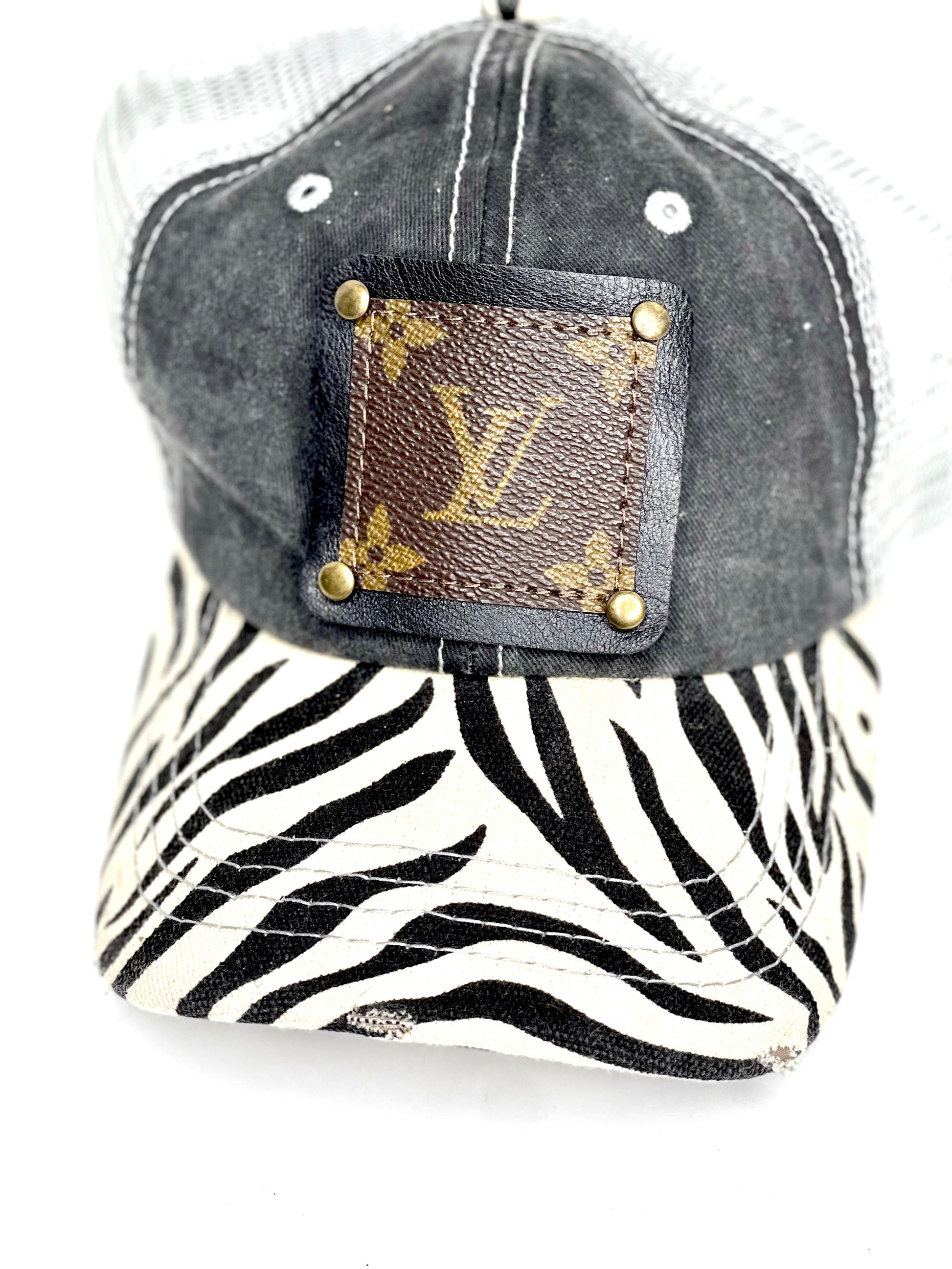 S3 - Black trucker with zebra bill. Grey meshing Black/Antique - Patches Of Upcycling