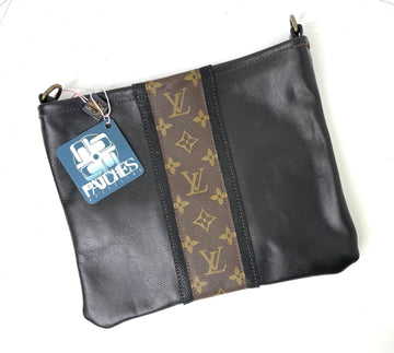 Medium Crossbody black in black shine strip - Patches Of Upcycling No fringe Handbags Patches Of Upcycling