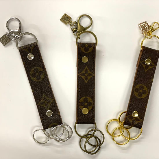 Double ended keyfob/keychain flourish (gold) - Patches Of Upcycling