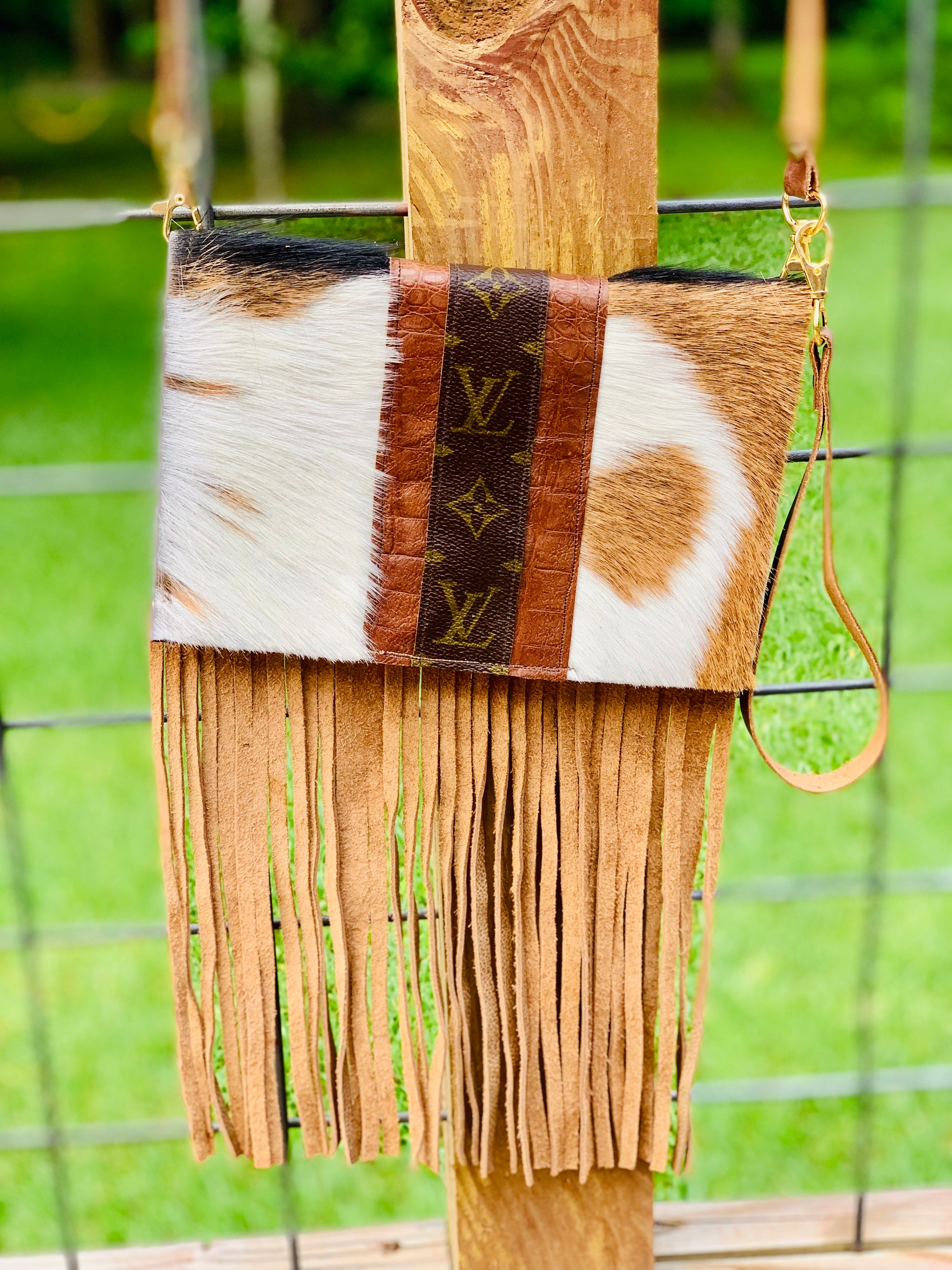 Small Crossbody Carmel Kelsey, Strip Brown - Patches Of Upcycling