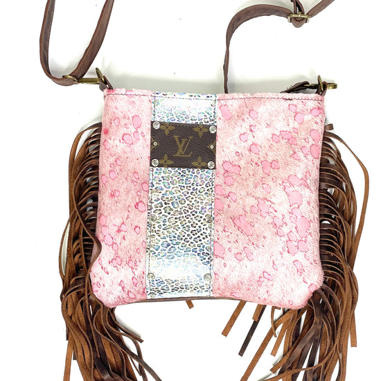 Medium Crossbody pink acid washed with iridescent leopard strip - Patches Of Upcycling