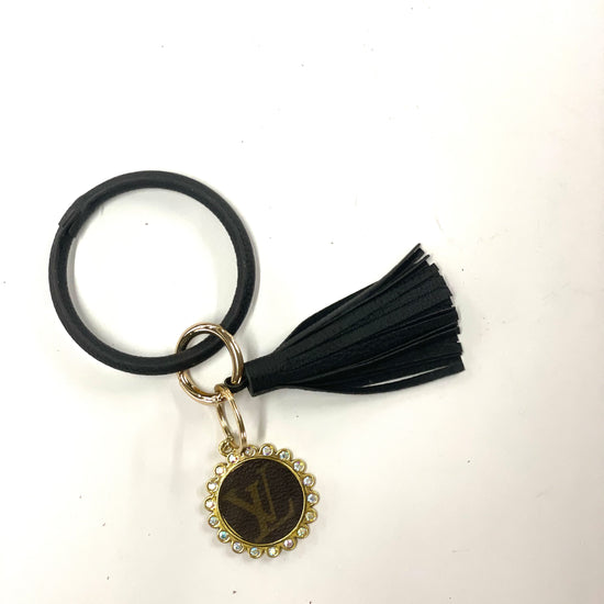 O Ring Keychain in black - Patches Of Upcycling