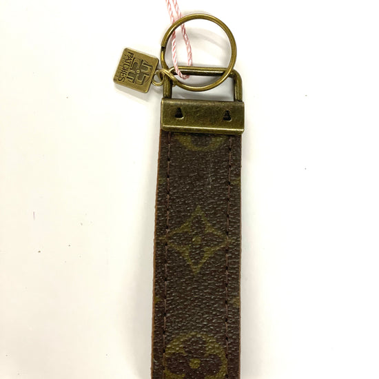 Thick Keyfob flourish (antique) - Patches Of Upcycling
