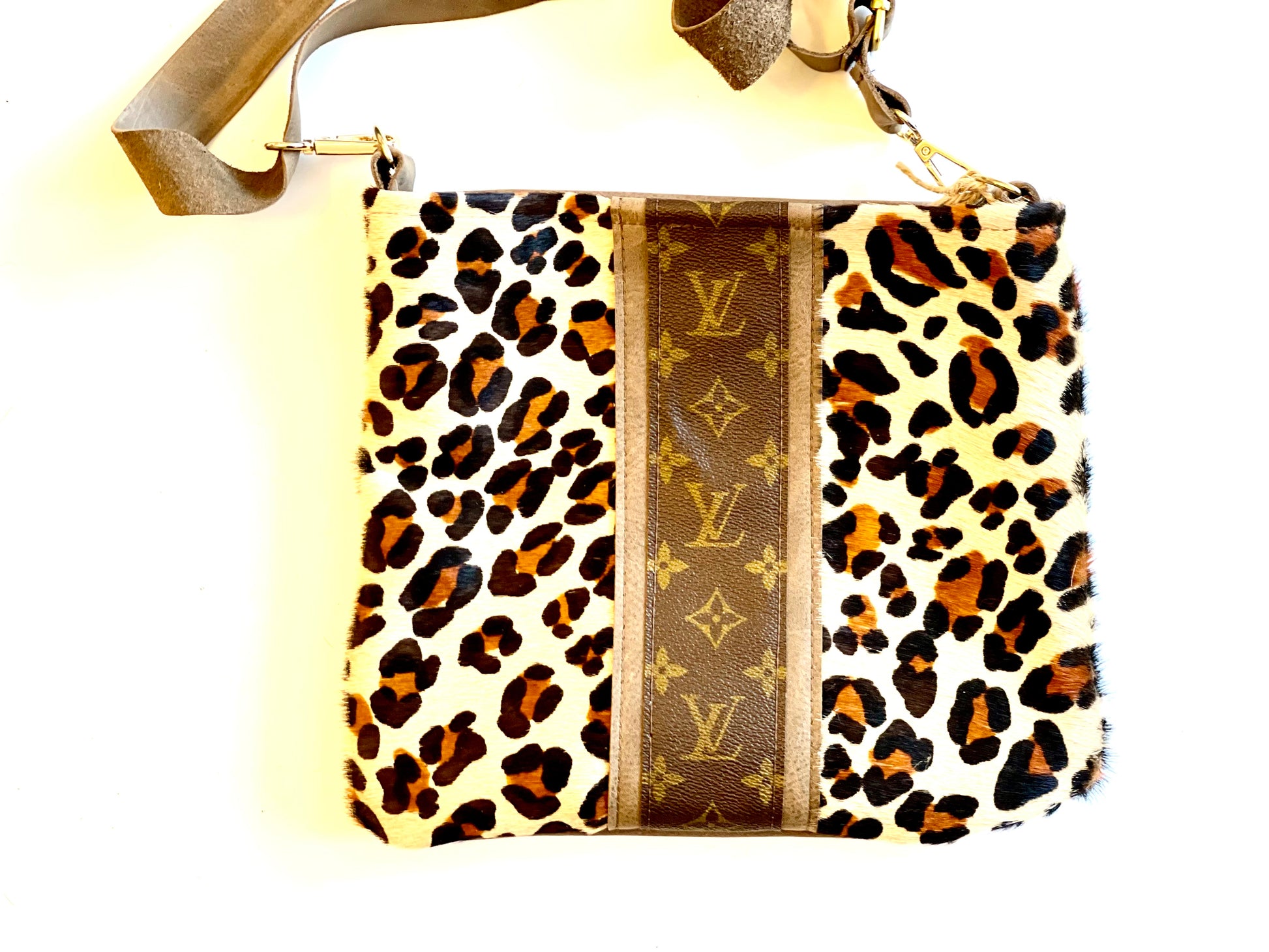 Medium Crossbody Leopard Strip of Brown - Patches Of Upcycling No fringe Handbags Patches Of Upcycling
